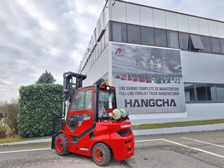 Четырехопорные погрузчики Hangcha XF35G-2