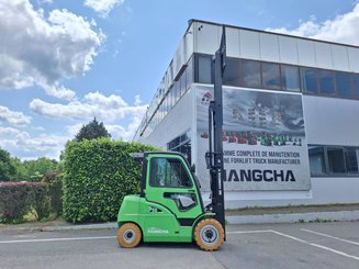 Четырехопорные погрузчики Hangcha XC50i-600