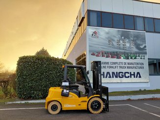 Электрический погрузчик Hangcha XE40Ci (CPD40-XEXY2-SI)