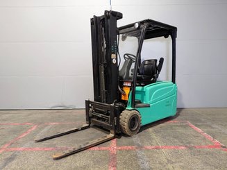 Трехопорные погрузчики Yale ERP20VTLWB - 1