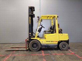 Четырехопорные погрузчики Hyster H3.20XML