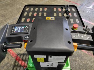 Строительный подъёмник с вертикальной мачтой Hangcha CJD02-AMC1-M1I - 6
