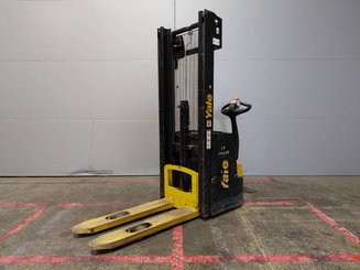 Штабелер Yale MS12AC