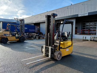 Электрический погрузчик Yale ERP16VT