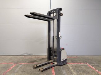 Штабелеры с электроприводом Crown WF3000
