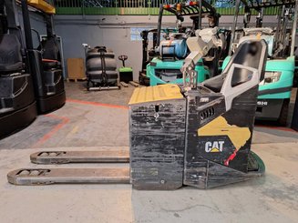 Гидростатический Caterpillar NPF25N2