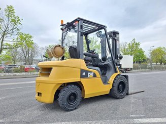 Четырехопорные погрузчики Caterpillar GP35 NTD