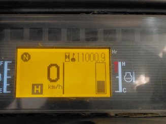 Четырехопорные погрузчики Caterpillar GP25NTD