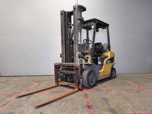 Четырехопорные погрузчики Caterpillar GP25NTD - 1