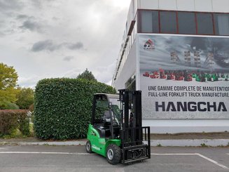 Четырехопорные погрузчики Hangcha XC25i