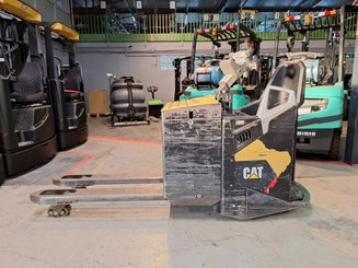 Гидростатический Caterpillar NPF25N2