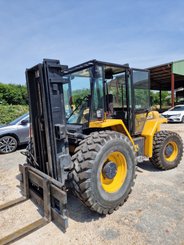 Внедорожный погрузчик JCB 940-2
