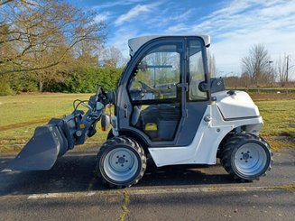 Телескопический погрузчик Manitech T150H