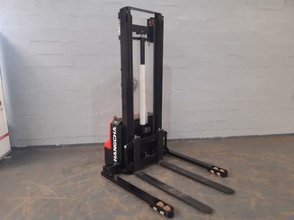 Штабелер с кадрируюющей поперечиной Hangcha CTD15-A2MC2-ISZ