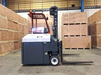 Четырехходовый вилочный погрузчик AMLIFT AGILIFT 3000E