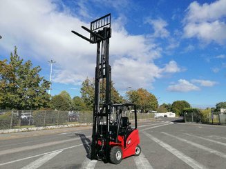 Четырехопорные погрузчики Hangcha A4W25