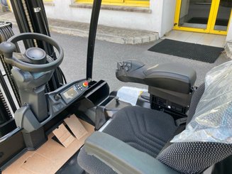 Электрический погрузчик Mitsubishi FB20AN
