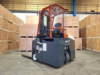 Четырехходовый вилочный погрузчик AMLIFT AGILIFT 3000E