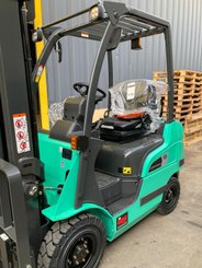 Четырехопорные погрузчики Mitsubishi FG18N