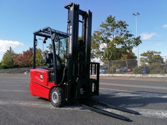 Трехопорные погрузчики Hangcha A3W18