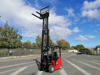 Четырехопорные погрузчики Hangcha A4W25