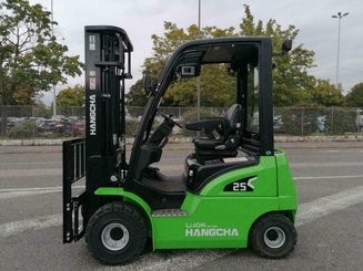 Четырехопорные погрузчики Hangcha XC25i