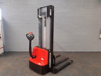 Штабелер с кадрируюющей поперечиной Hangcha CTD15-A2MC2-ISZ