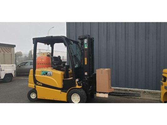 Электрический погрузчик Yale ERP30VL - 1