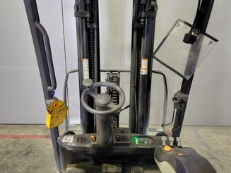 Четырехопорные погрузчики Crown SCF6040-18