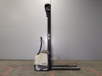 Штабелеры с электроприводом Crown WF3000 1.2 - 4