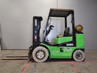 Газовый погрузчик Clark CGP25