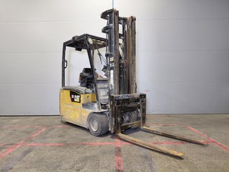 Трехопорные погрузчики Caterpillar EP20PNT - 1