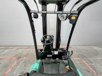 Трехопорные погрузчики Yale ERP16VTLWB - 7