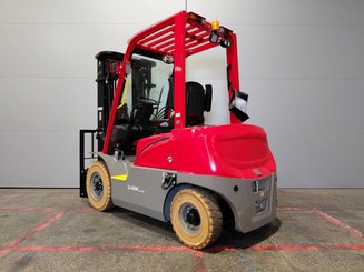 Четырехопорные погрузчики Hangcha XE25i ( CPD25-XEY2HA-SI )
