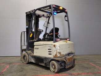 Четырехопорные погрузчики Crown SCF6040-18