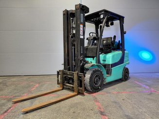 Газовый погрузчик Yale YALE GLP25 - 1