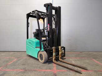 Трехопорные погрузчики Yale ERP15VTSWB - 1