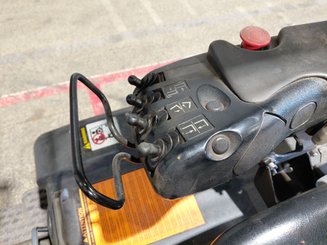 Трехопорные погрузчики Caterpillar EP16NT - 8