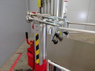 Строительный подъёмник с вертикальной мачтой Hangcha HVL80M-LC 