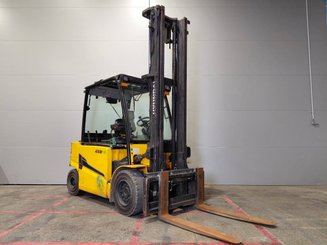 Четырехопорные погрузчики Hyundai 45B9