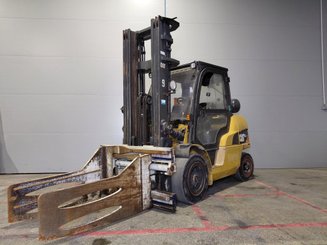 Четырехопорные погрузчики Caterpillar GP45NTD