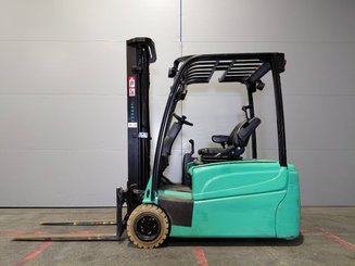 Трехопорные погрузчики Yale ERP16VTLWB - 4