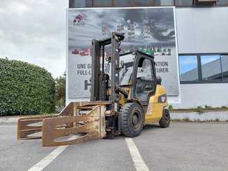 Четырехопорные погрузчики Caterpillar GP45NTD