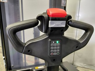 Штабелер с откидной платформой Hangcha CDD16-XT1S-SI - 7