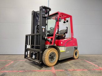 Четырехопорные погрузчики Hangcha XE25i ( CPD25-XEY2HA-SI )
