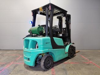 Газовый погрузчик Yale YALE GLP25 - 3
