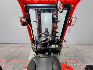 Четырехопорные погрузчики Hangcha XE25i ( CPD25-XEY2HA-SI )