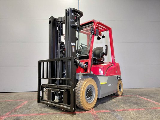 Четырехопорные погрузчики Hangcha XE25i ( CPD25-XEY2HA-SI ) - 1