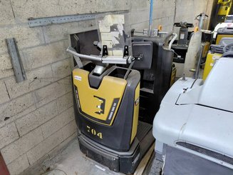 Буксировочного тягача Caterpillar NTR30N