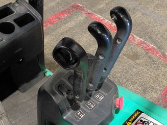 Трехопорные погрузчики Yale ERP16VTLWB - 8
